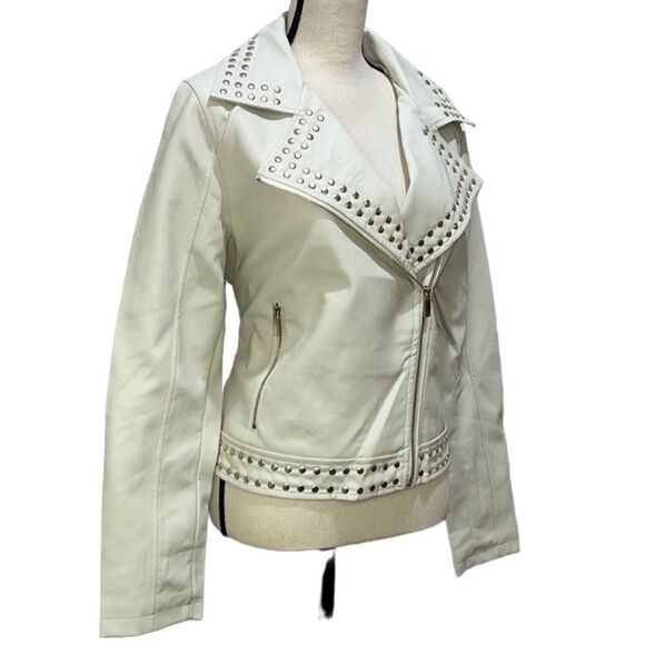 NY&Co Faux-Leather V-Neckline Studded Jacket - Picture 5 of 14